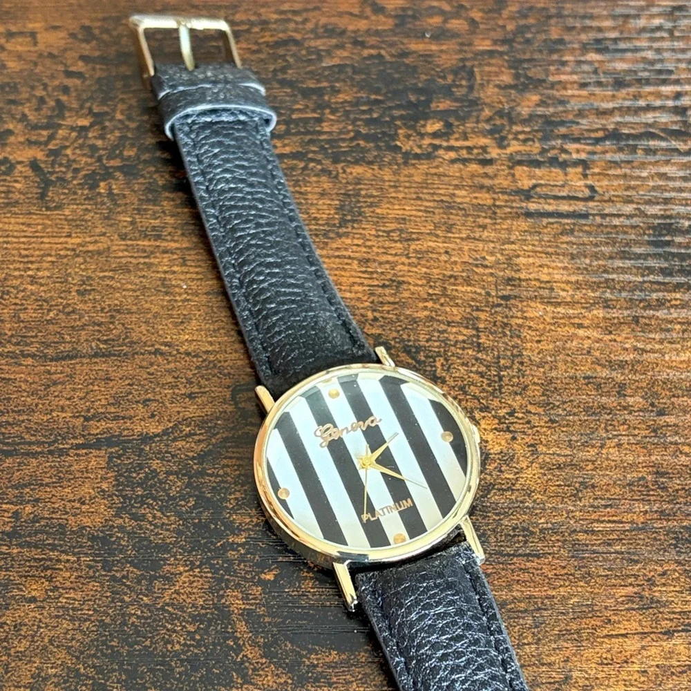 Francesca's Collections Black and Gold Striped Smartwatch